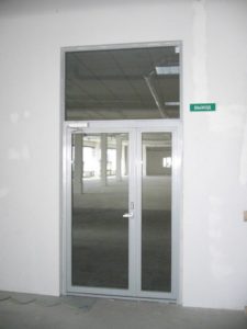 Противопожарный витраж с противопожарными фрамугами / серия FRM7229